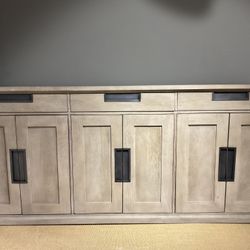 Mercana Braxton III 81.5X18.5 Natural Brown Solid Wood 3 Drawer 6 Door Sideboard 68204