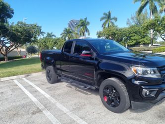 Chevrolet Colorado Crew Cab Pickup Truck
