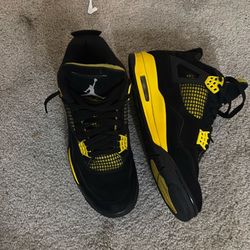 Thunder 4s (8.5)