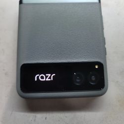 Moto Razor 40 5G 2023 128gb, Tmobile Only