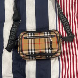 Burberry Fanny Pack 
