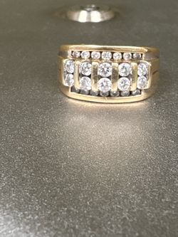 Gold Ring with Multi-Row Stone Setting