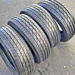 225/55/18 vendo un set de llantas usadas en excelente condición marca FIRESTONE