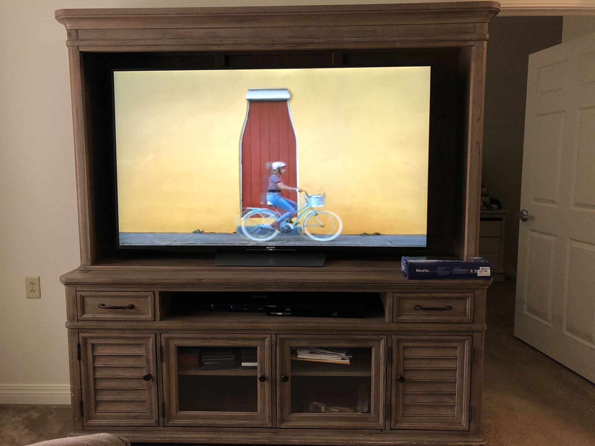 Havertys tv stand