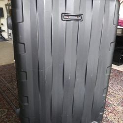 Medium Black Luggage with Wheels.