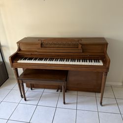 Free Piano