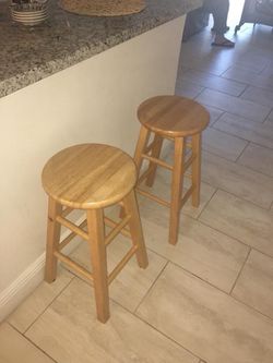 Bar stool