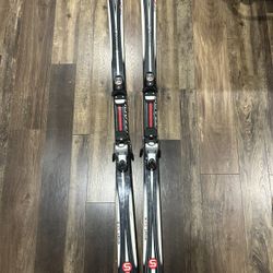 Snow Skis