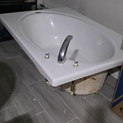 Jacuzzi Tub