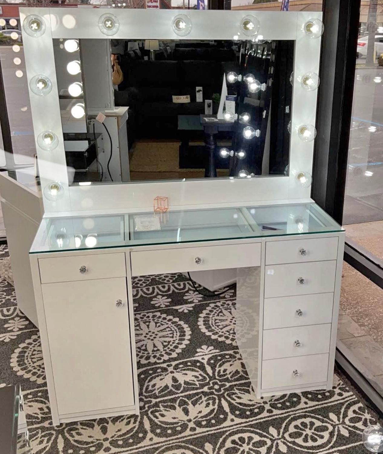 White LED HOLLYWOOD MAKEUP VANITY