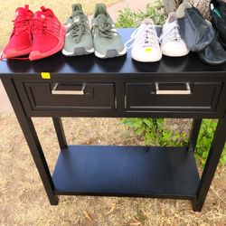 Table with 2 drawers, 65.00 obo