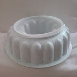 Tupperware Jel-ring Mold