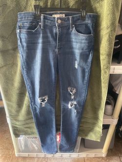 Women’s size 29 Levi’s 711 skinny style