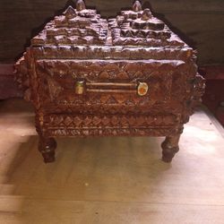 Antique https://offerup.com/redirect/?o=VHJhbXAuQXJ0 Box With Hidden Drawer