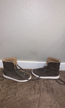 UGG boots/sneakers