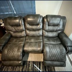 Dual Power-Reclining Leather Sofa