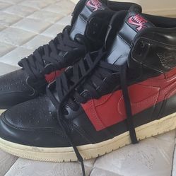 NIKE AIR JORDAN RETRO 1 HIGH OG