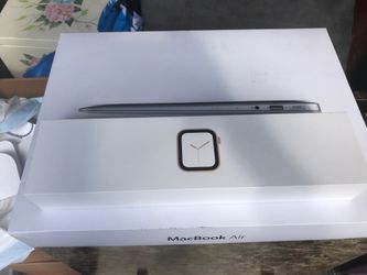 Apple Watch & MacBook Air & MacBook Pro boxes