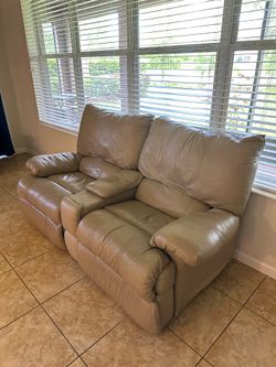 Dual Reclining Loveseat / Couch – Beige Leather