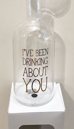 NOVELTY WINE BOTTLE GLASS