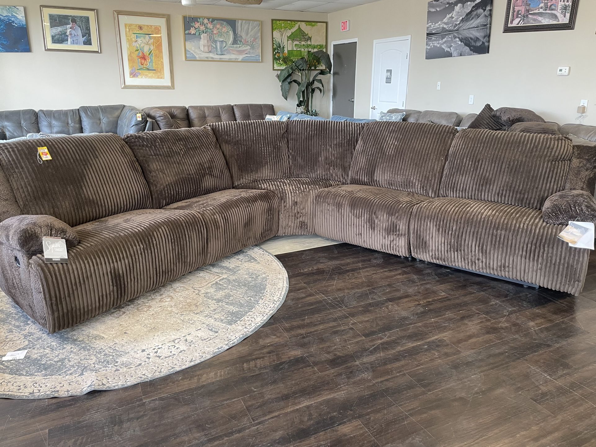 New Manual Recliner Sectional 🚚we can deliver🚚