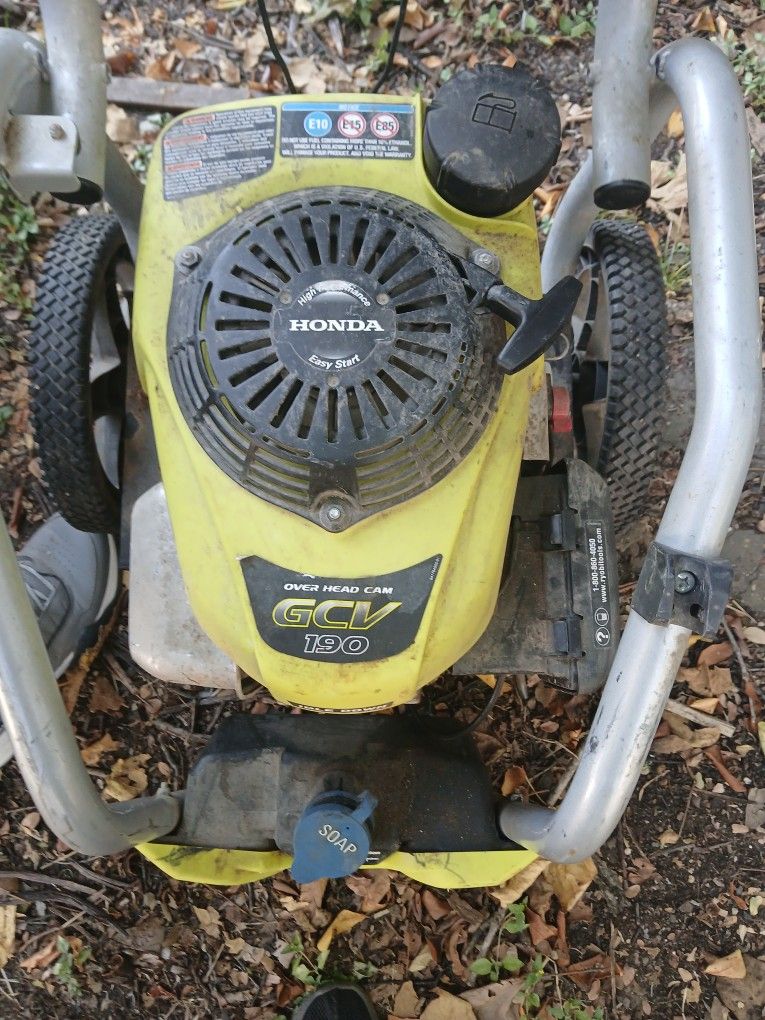 Ryobi 3100 psi 2.5 gpm Honda gas pressure washer