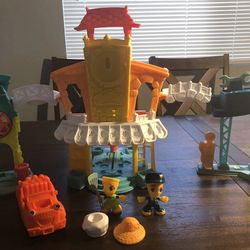 Play-Doh Town 3-in-1 Town Center Lot Toys Kids Collectable