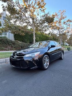 2017 Toyota Camry SE