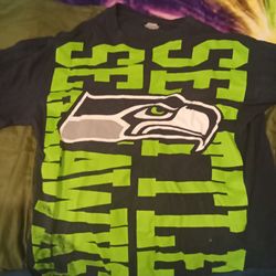XL Seattle Seahawks shirt