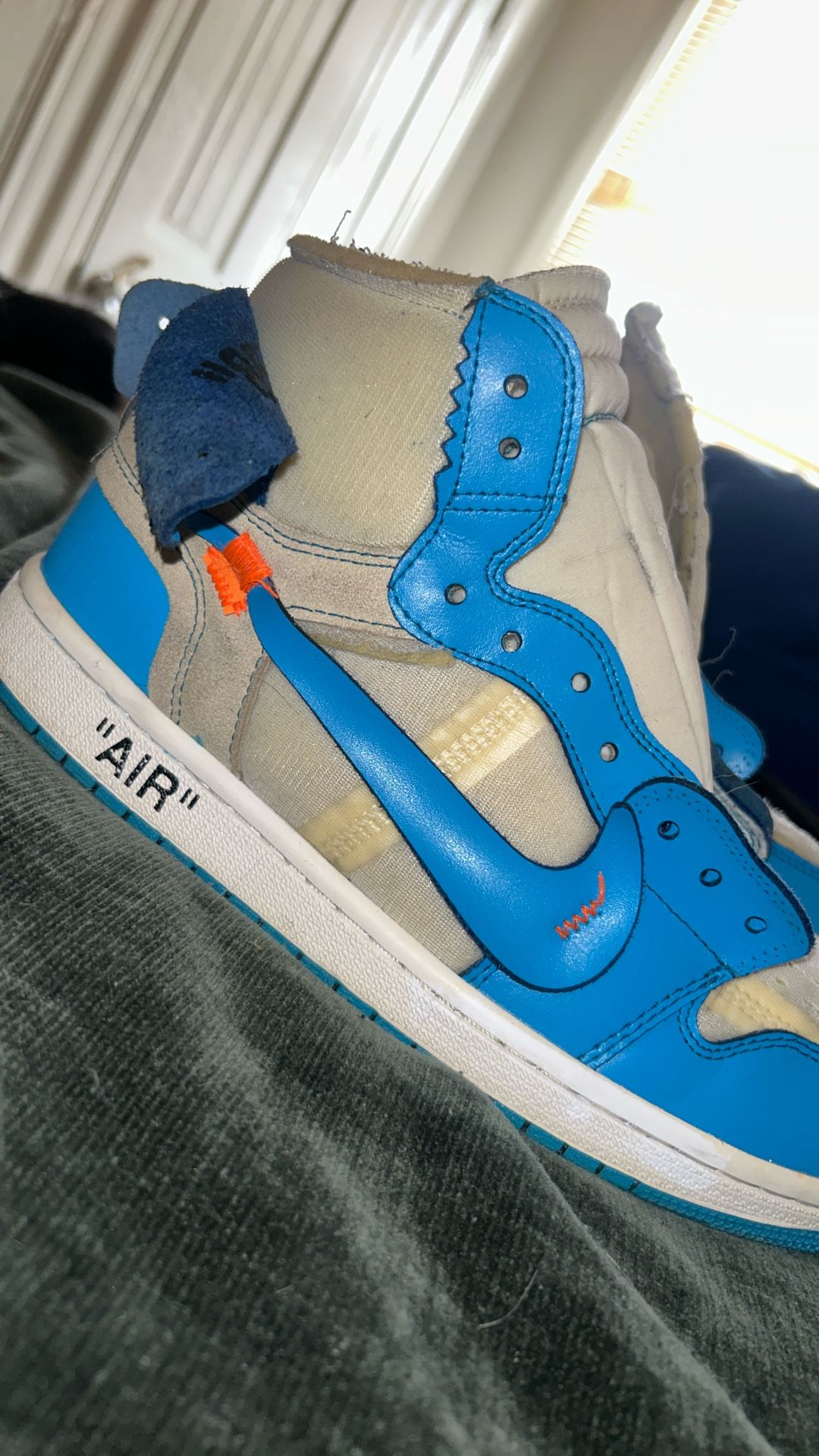 Off White Jordan 1