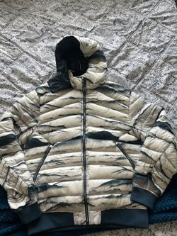 Lulu Lemon Puffer
