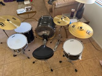 Pearl Drum Kit with Meinl HCS Cymbals