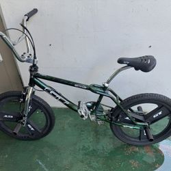 1997 GT Performer Vintage Mid School Bmx Freestyle 