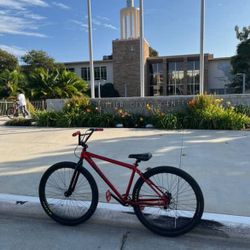 Throne Read Description 