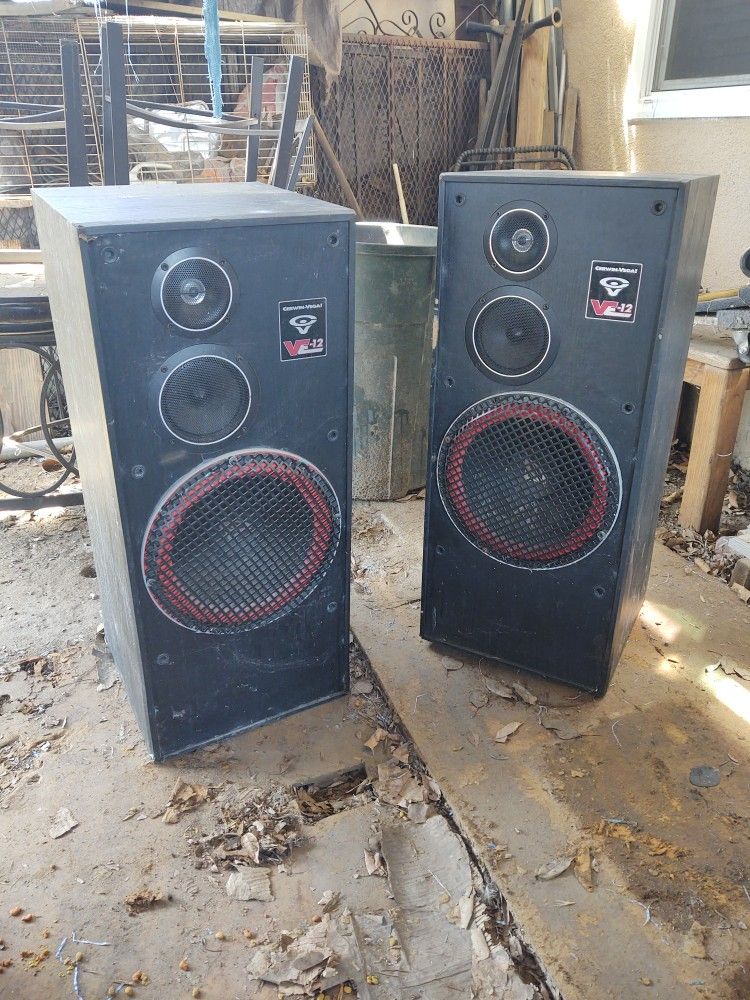 Cerwin Vega Speakers VE-12