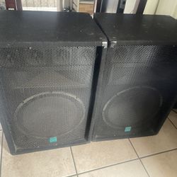 2 Large speakers