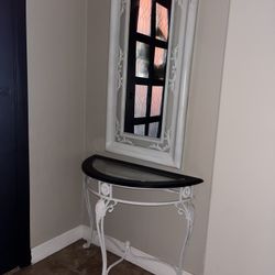 Mirror and table set