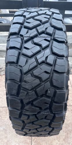 Toyo open country LT275/70R18