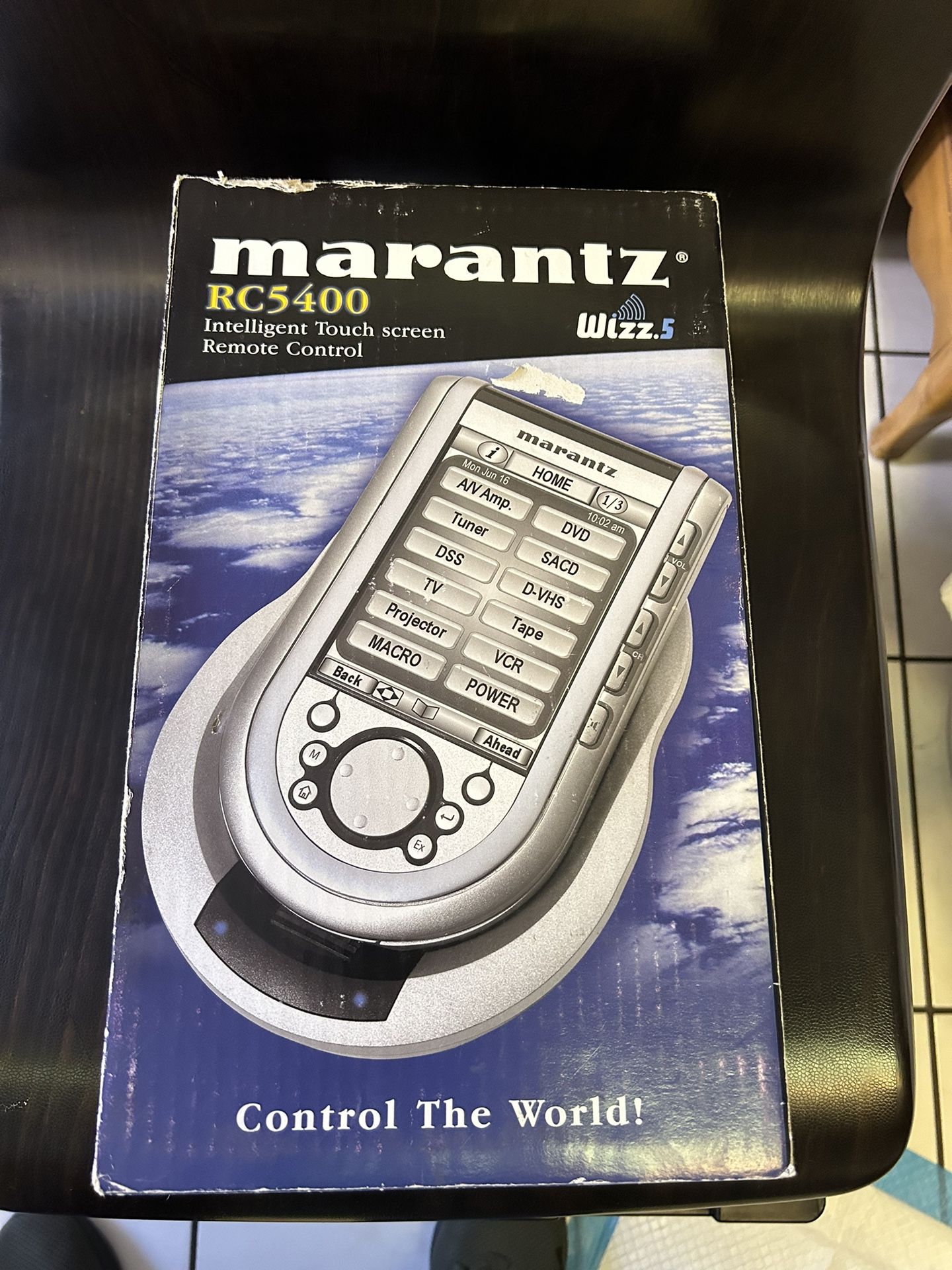 Marantz RC5400 Programmable Remote w/Charging Station & user manual in original box!