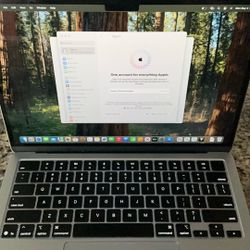 Mac Book