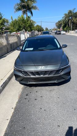 2025 Hyundai Elantra se