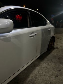 Lexus is250