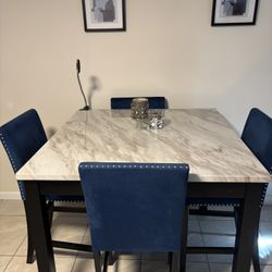Pub Style Dining Table & 4 Stools 