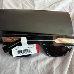 YSL-Yves Saint Laurent sun glasses/shades 