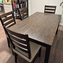 Dining Table and 6 Chairs