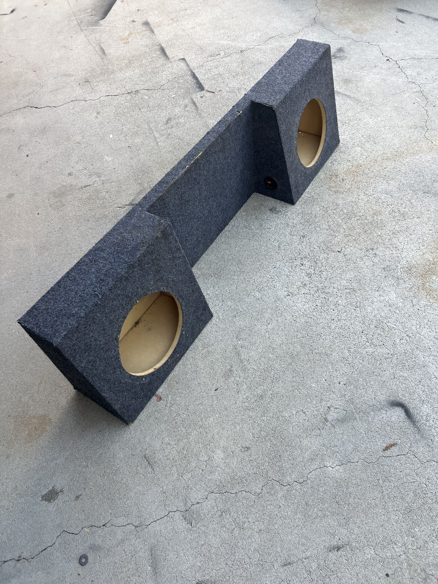 ($120 firm) 2/10s single cab sub box
