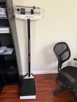 Detecto Mechanical Physician Scale with Height Rod