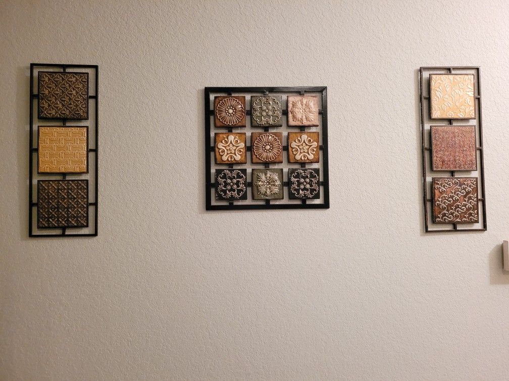 3 metal wall decors.