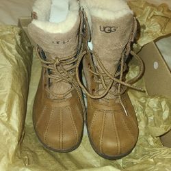 UGG BOOTS