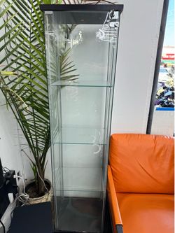 GLASS DISPLAY